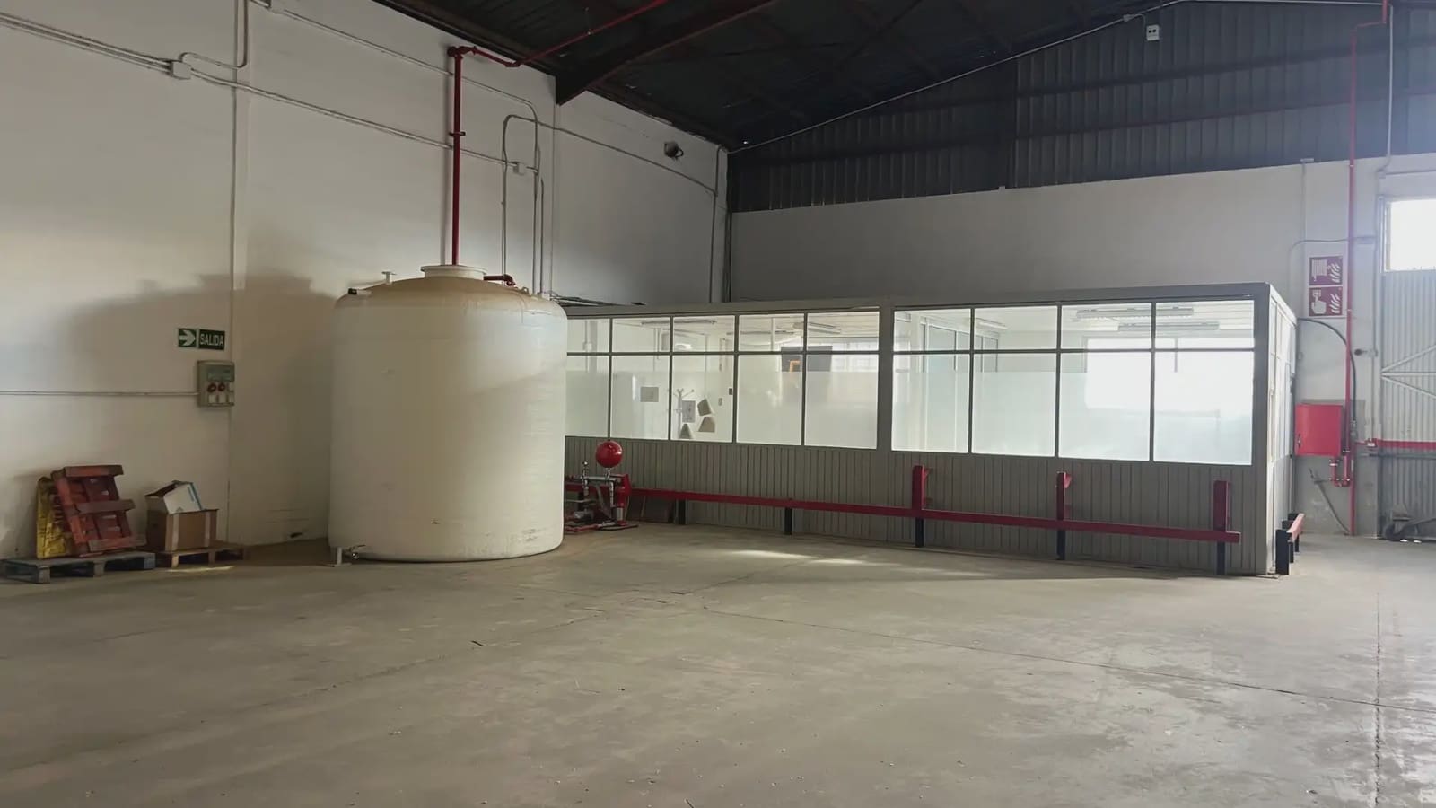 Commerciale da affittare in Quart de Poblet - 15.500 € (Rif: 9748305)