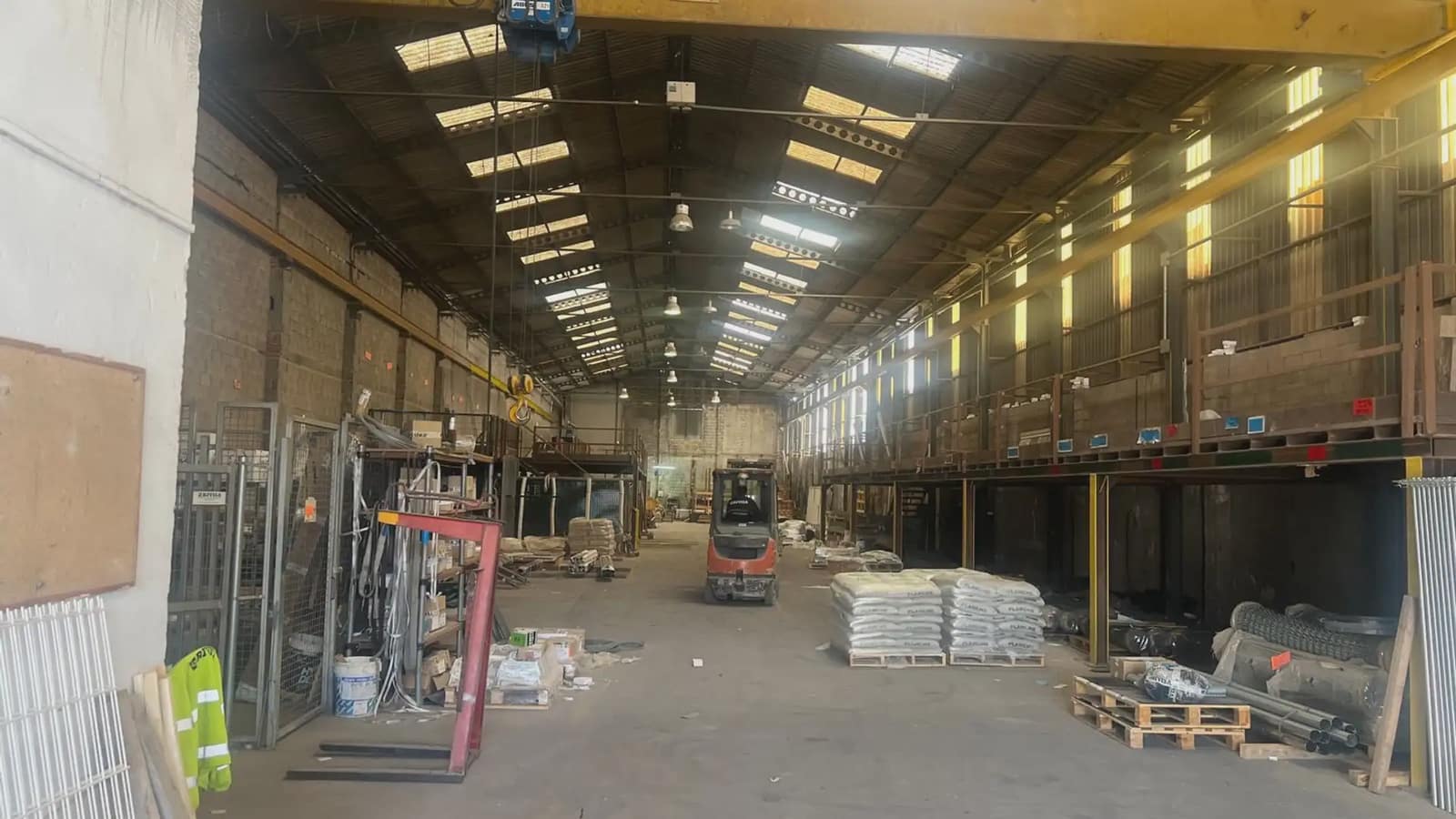 Commerciale in vendita in Manises - 615.000 € (Rif: 9748306)