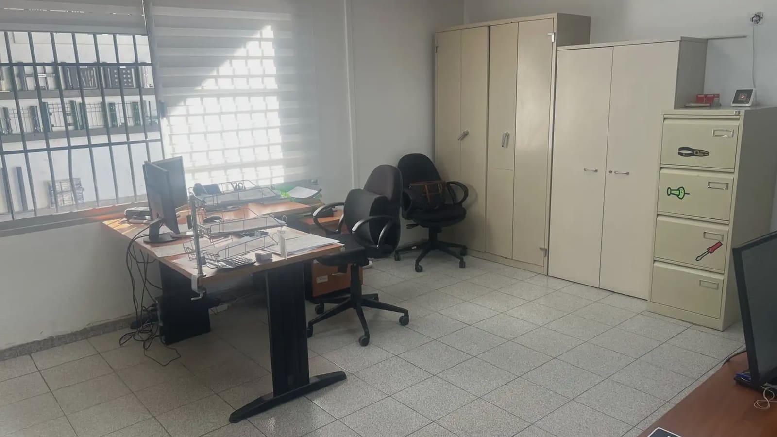 Commerciale in vendita in Manises - 615.000 € (Rif: 9748306)