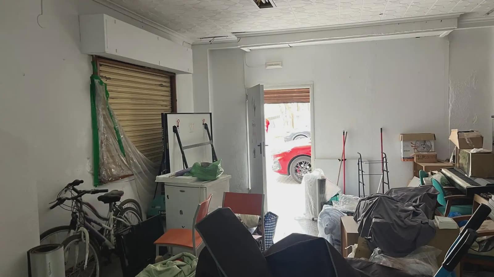 Erhverv til salg i Manises - € 100.000 (Ref: 9748311)