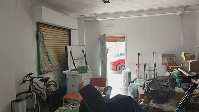 Erhverv til salg i Manises - € 100.000 (Ref: 9748311)