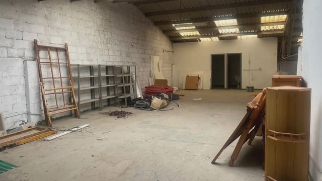 Commerciale da affittare in Riba-roja de Túria - 1.300 € (Rif: 9748316)