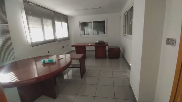 Commerciale in vendita in Xirivella - 575.000 € (Rif: 9748317)