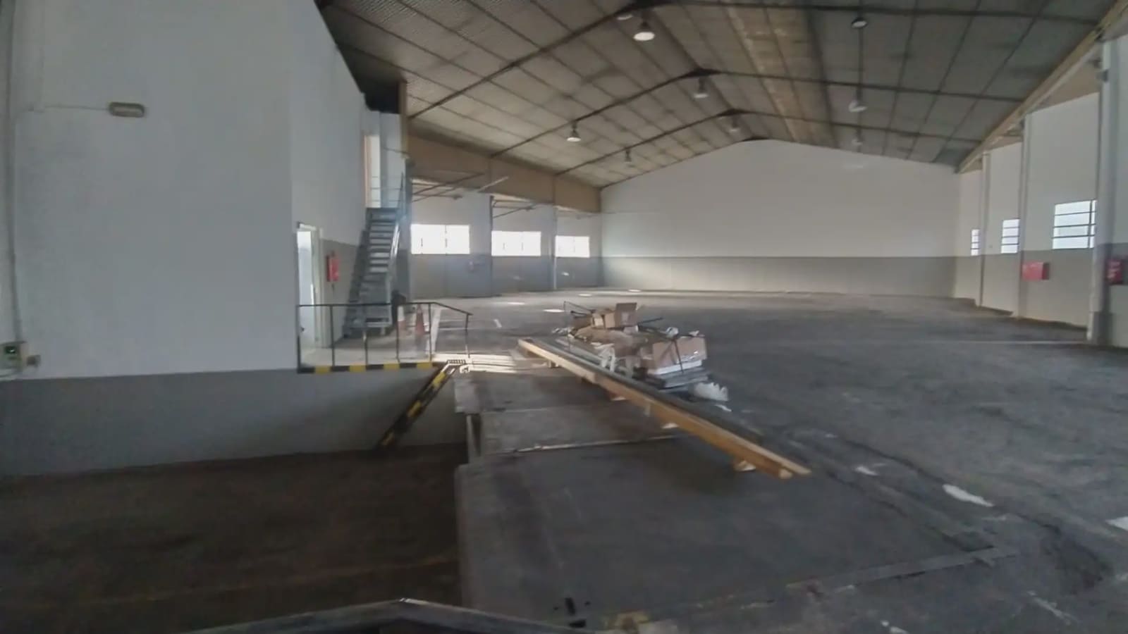 Commerciale in vendita in Xirivella - 575.000 € (Rif: 9748317)