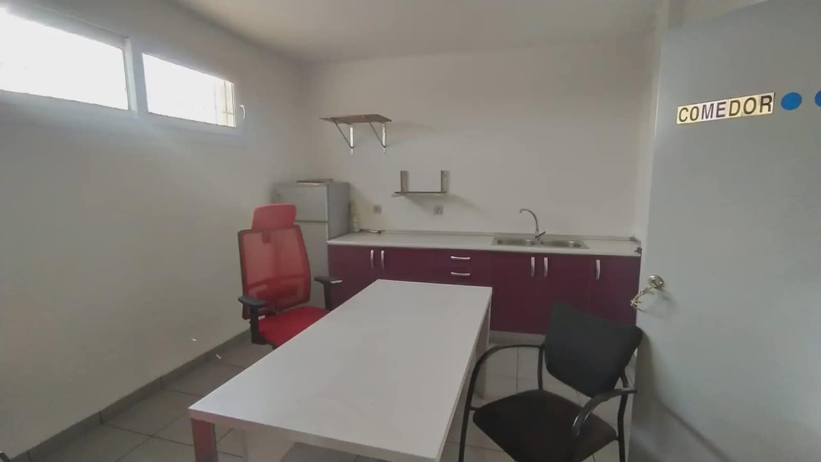 Commerciale in vendita in Xirivella - 575.000 € (Rif: 9748317)