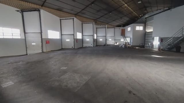 Commerciale in vendita in Xirivella - 575.000 € (Rif: 9748317)