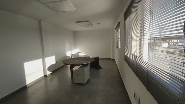 Commerciale in vendita in Xirivella - 575.000 € (Rif: 9748317)