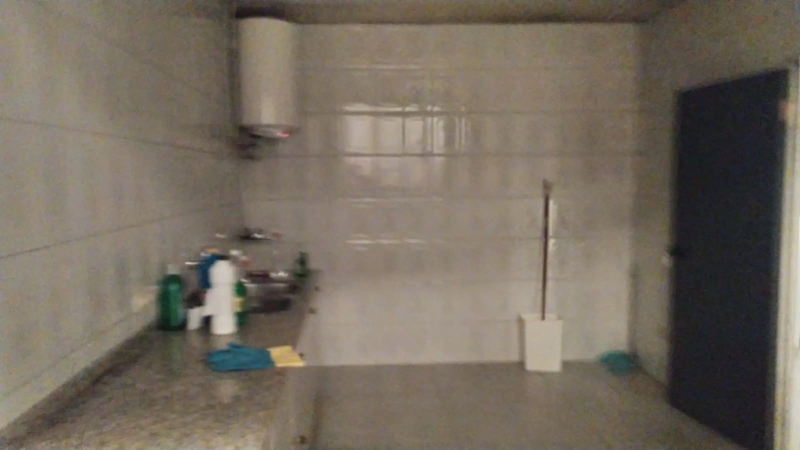 Kommersiell att hyra i Quart de Poblet - 5 900 € (Ref: 9748320)