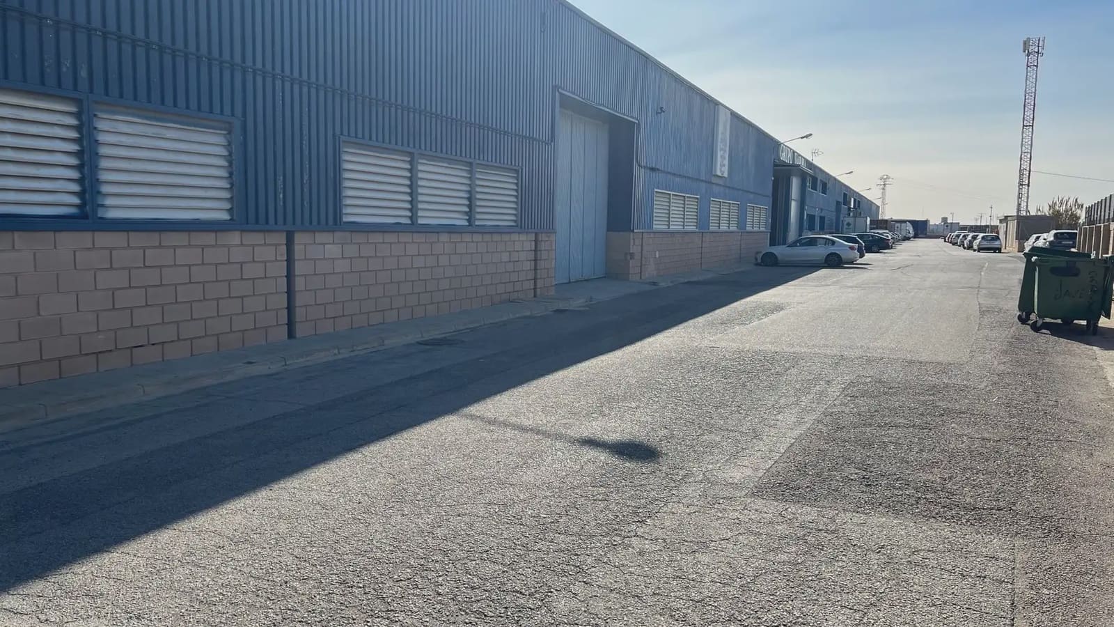 Kommersiell att hyra i Quart de Poblet - 5 900 € (Ref: 9748320)