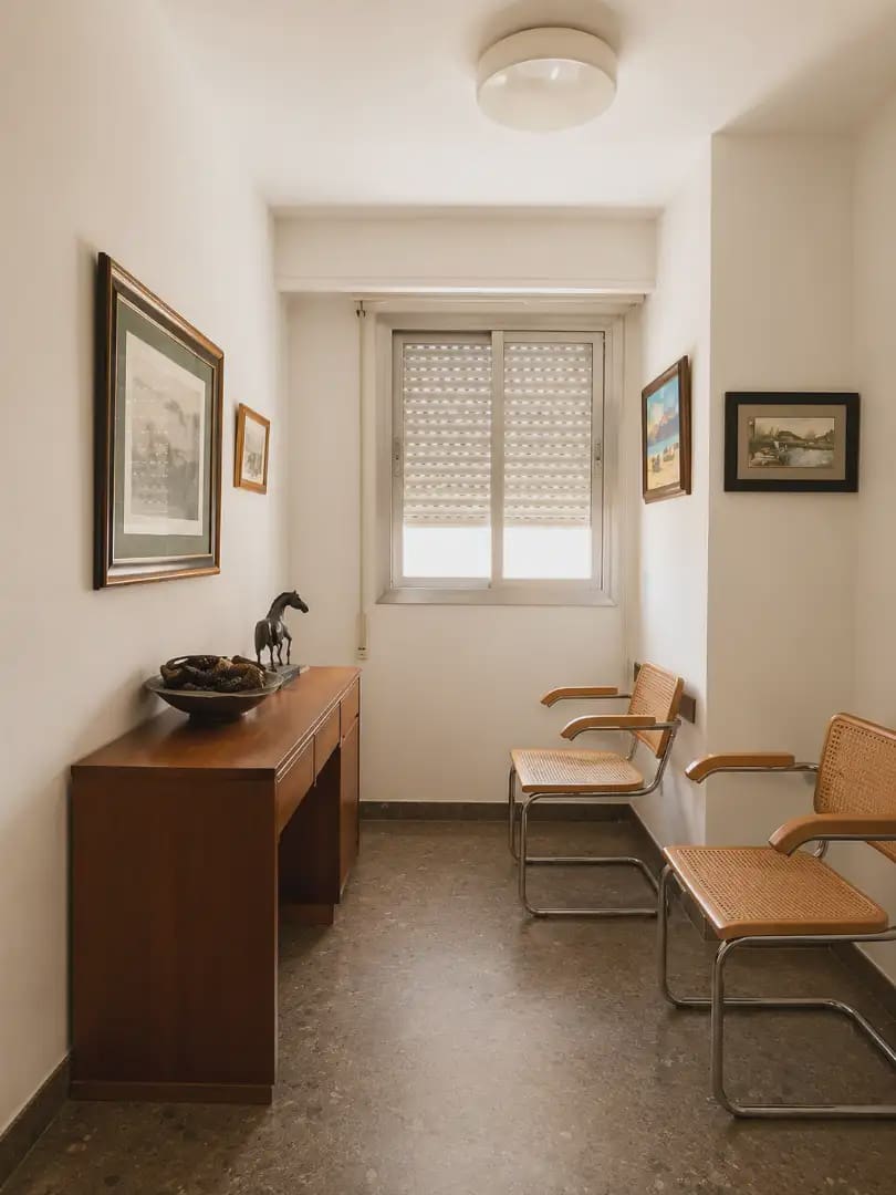 5 bedroom Flat for sale in Manises with garage - € 320,000 (Ref: 9748322)