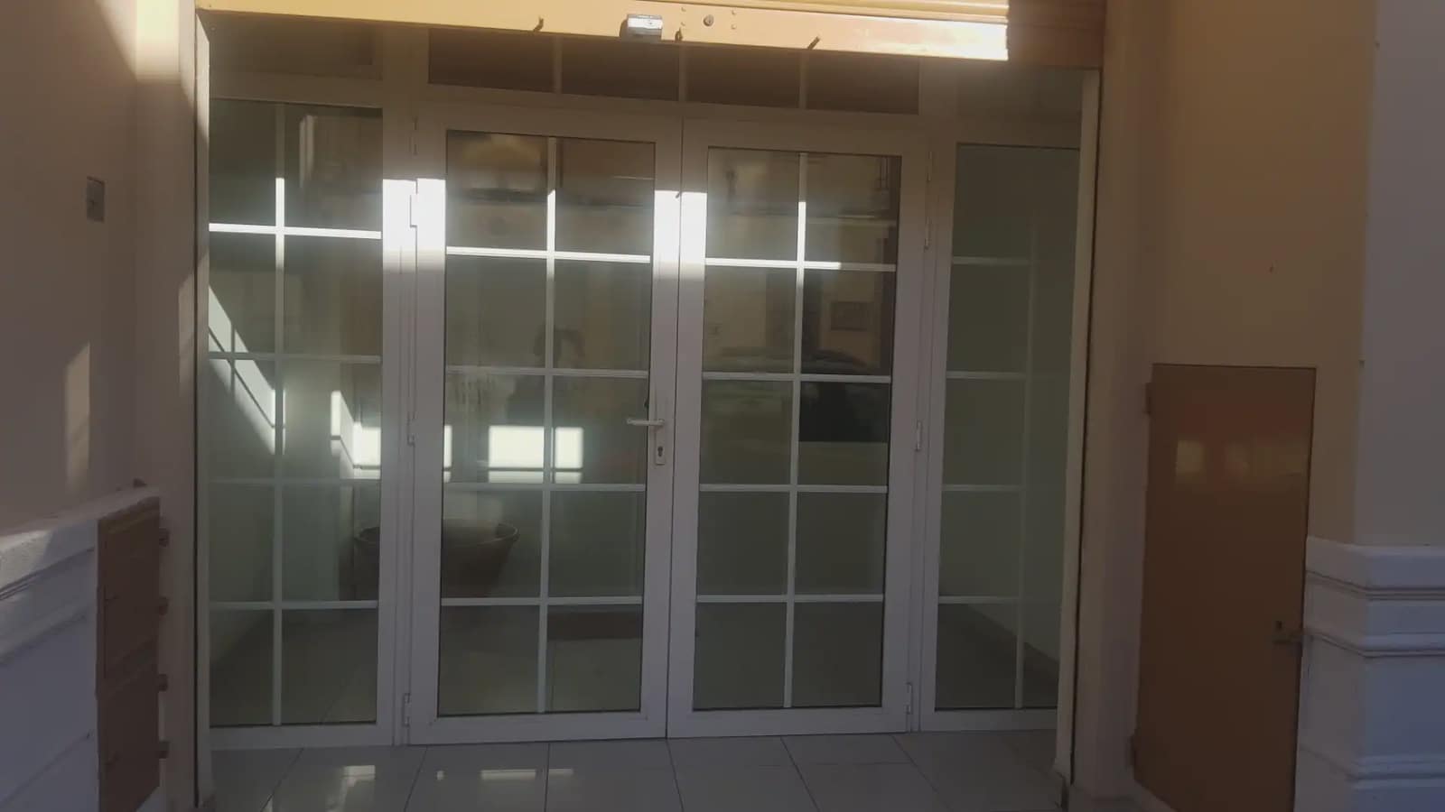 Kommersiell til leie i Manises - € 700 (Ref: 9748323)