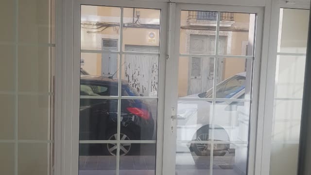 Commerciale da affittare in Manises - 700 € (Rif: 9748323)