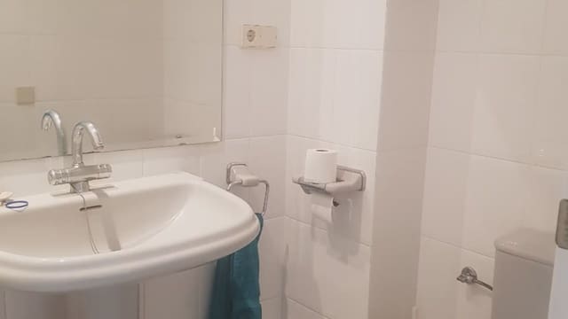 Commerciale da affittare in Manises - 700 € (Rif: 9748323)