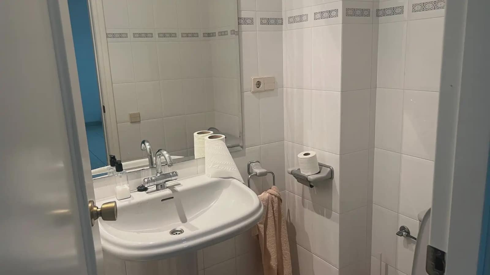 Kommersiell til leie i Manises - € 700 (Ref: 9748323)