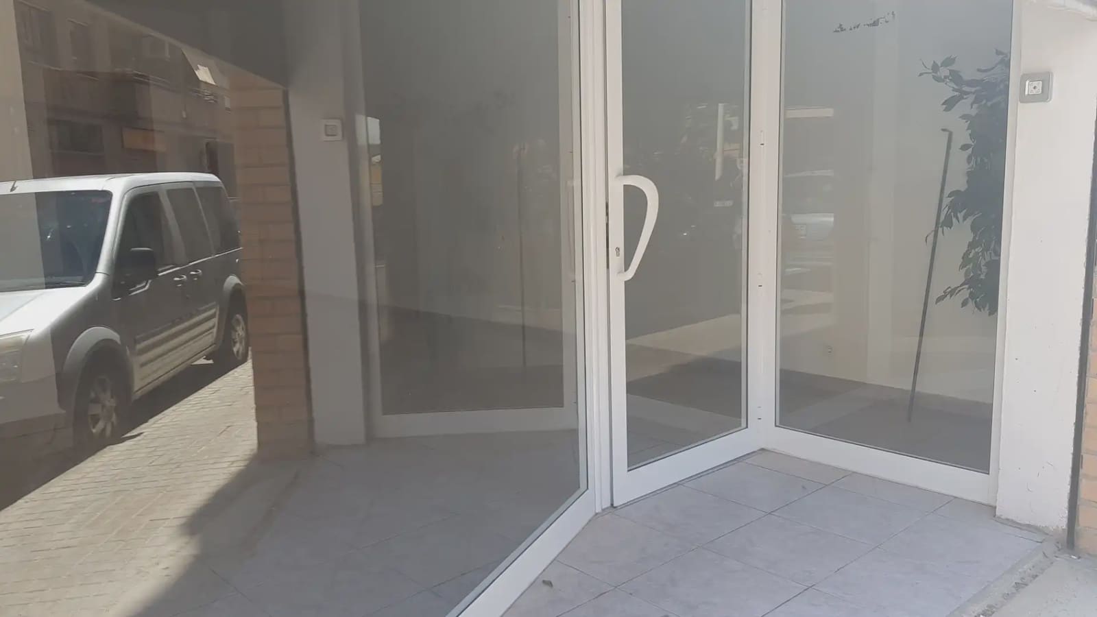 Kommersiell til leie i Manises - € 600 (Ref: 9748324)