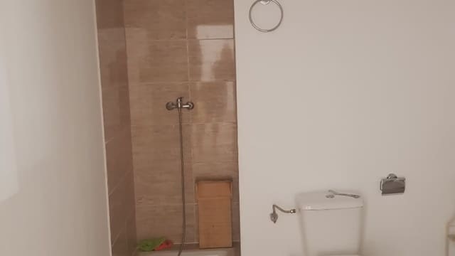 Kommersiell til leie i Manises - € 600 (Ref: 9748324)