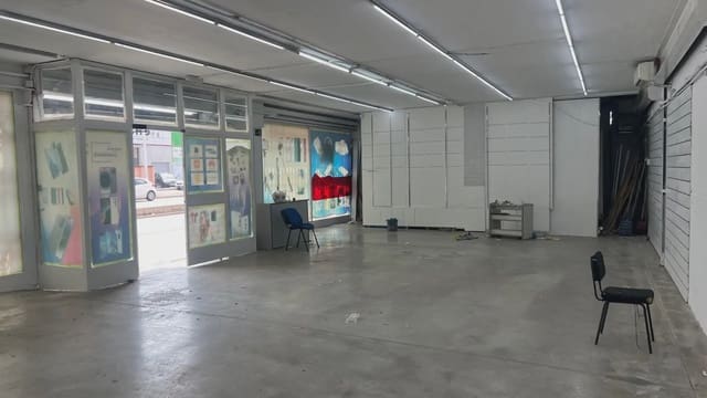 Kommersiell til leie i Manises - € 1 300 (Ref: 9748325)