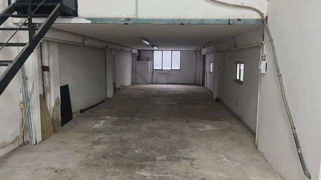 Kommersiell til leie i Manises - € 1 500 (Ref: 9748326)