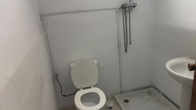 Kommersiell til leie i Manises - € 1 500 (Ref: 9748326)