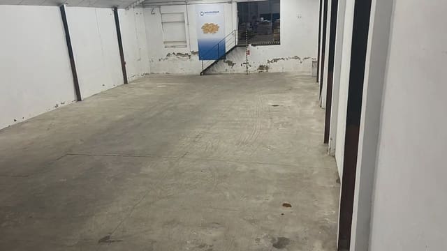 Kommersiell til leie i Manises - € 1 500 (Ref: 9748326)