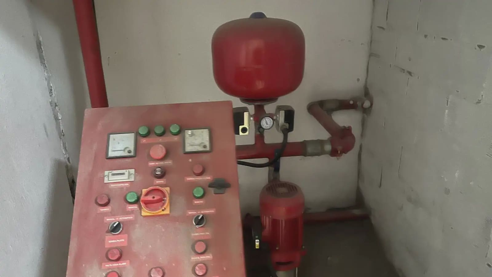 Kommersiell til leie i Manises - € 3 000 (Ref: 9748327)