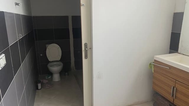 Commerciale da affittare in Manises - 3.000 € (Rif: 9748327)