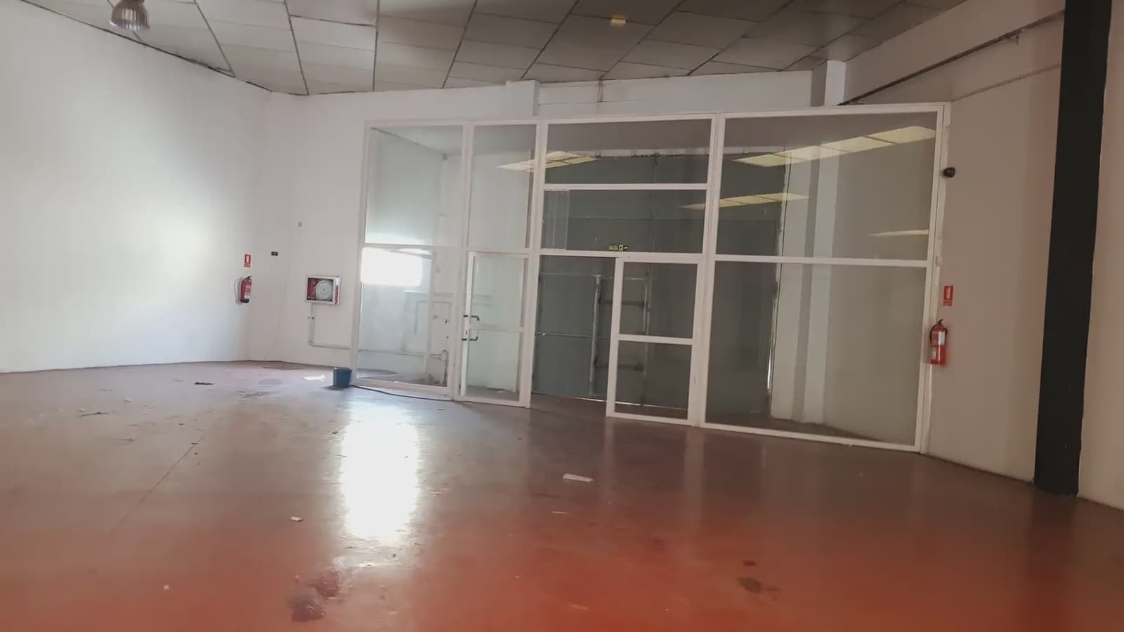 Kommersiell til leie i Manises - € 2 400 (Ref: 9748328)