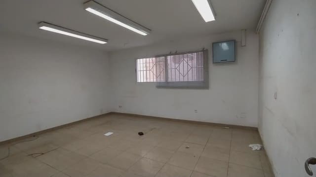 Kaupallinen vuokrattavana paikassa Cheste - 1 400 € (Ref: 9748330)