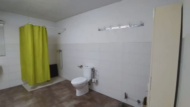 Kaupallinen vuokrattavana paikassa Cheste - 1 400 € (Ref: 9748330)