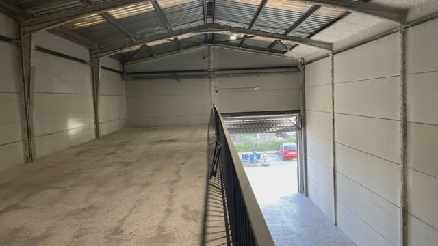 Commerciale da affittare in Quart de Poblet - 1.250 € (Rif: 9748332)