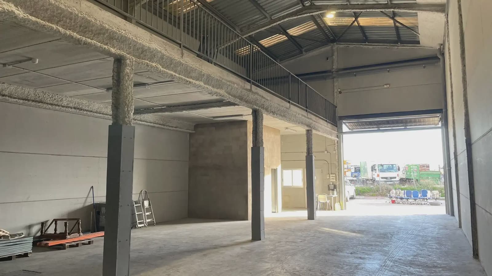 Commerciale da affittare in Quart de Poblet - 1.250 € (Rif: 9748332)