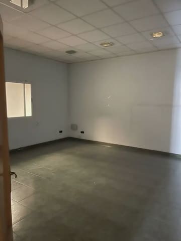 Erhverv til leje i Alaquàs - € 2.450 (Ref: 9758147)