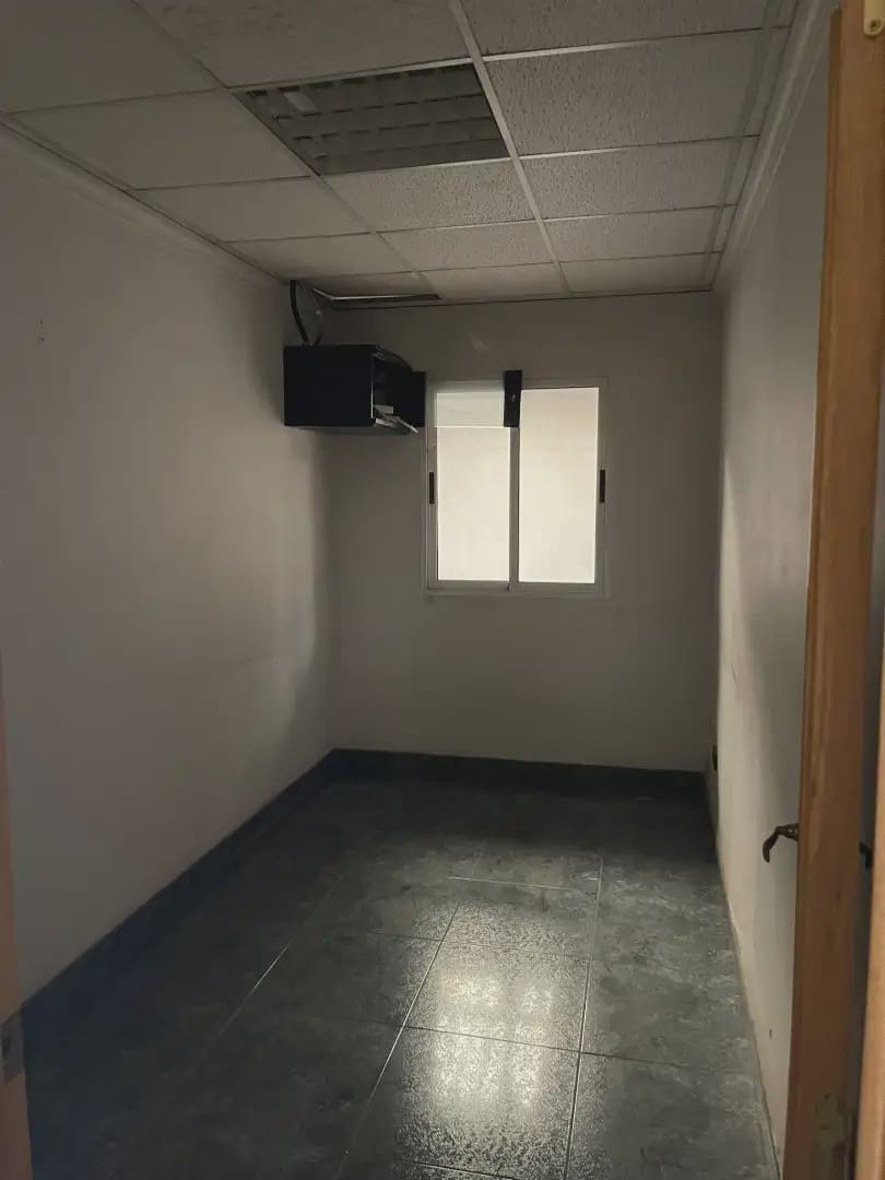 Erhverv til leje i Alaquas - € 2.450 (Ref: 9758147)