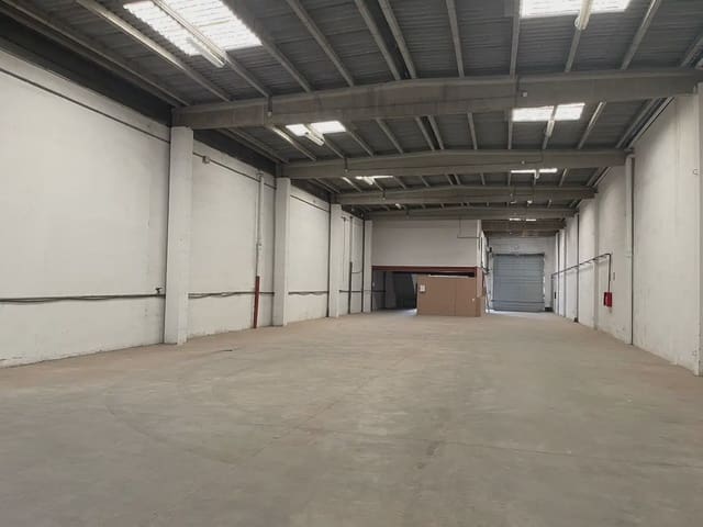 Erhverv til leje i Alaquàs - € 2.450 (Ref: 9758147)