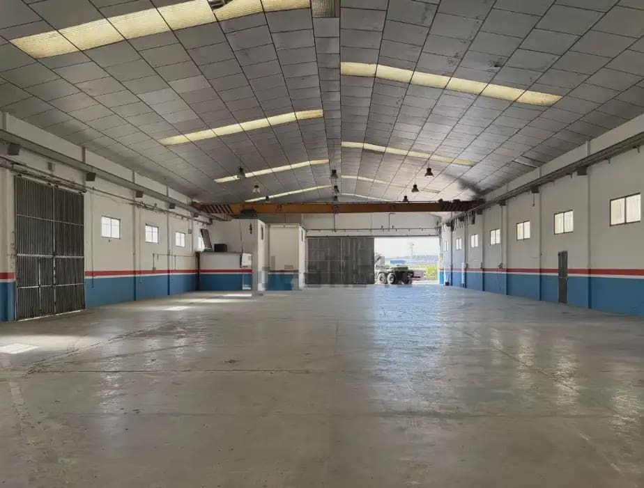 Erhverv til leje i Aldaia - € 5.000 (Ref: 9782115)