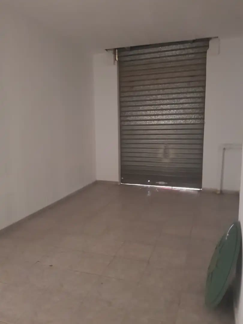 Commercieel te koop in Manises - € 165.000 (Ref: 9802633)