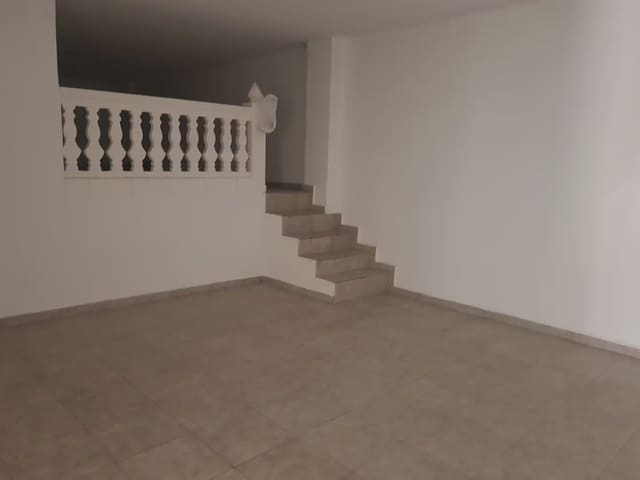 Commercieel te koop in Manises - € 165.000 (Ref: 9802633)