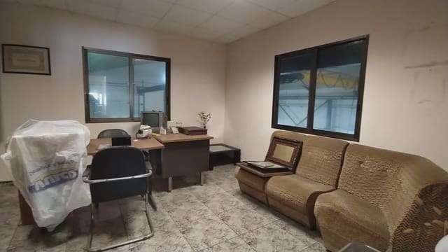 Kommersiell til salgs i Alaquàs - € 630 000 (Ref: 9816614)