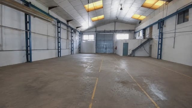 Commercieel te koop in Alaquàs - € 630.000 (Ref: 9816614)