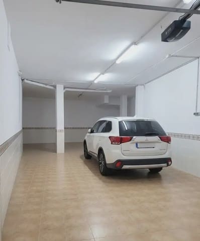 5 quarto Casa em Banda para venda em Manises com garagem - 495 000 € (Ref: 9821169)