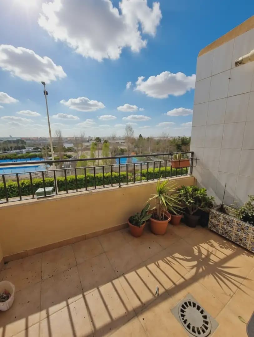5 quarto Casa em Banda para venda em Manises com garagem - 495 000 € (Ref: 9821169)