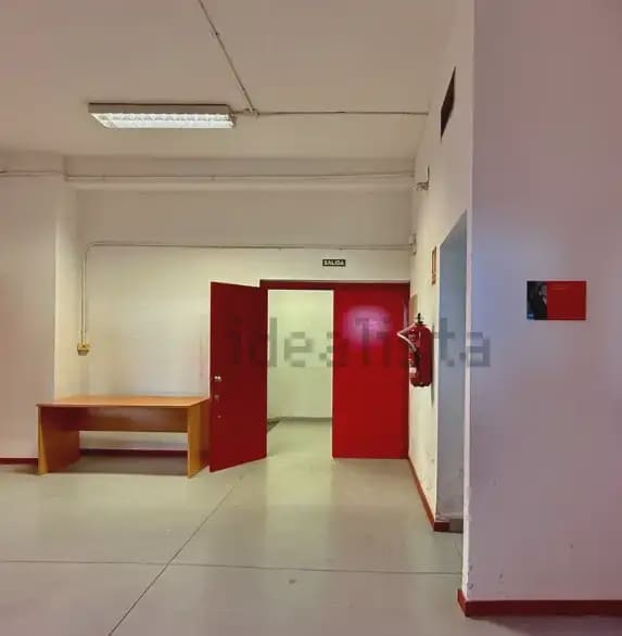 Erhverv til salg i Paterna - € 2.200.000 (Ref: 9827785)