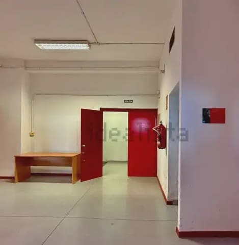 Erhverv til salg i Fuente del Jarro, Paterna - € 2.200.000 (Ref: 9827785)