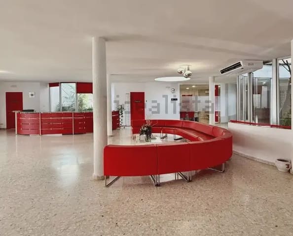 Erhverv til salg i Fuente del Jarro, Paterna - € 2.200.000 (Ref: 9827785)