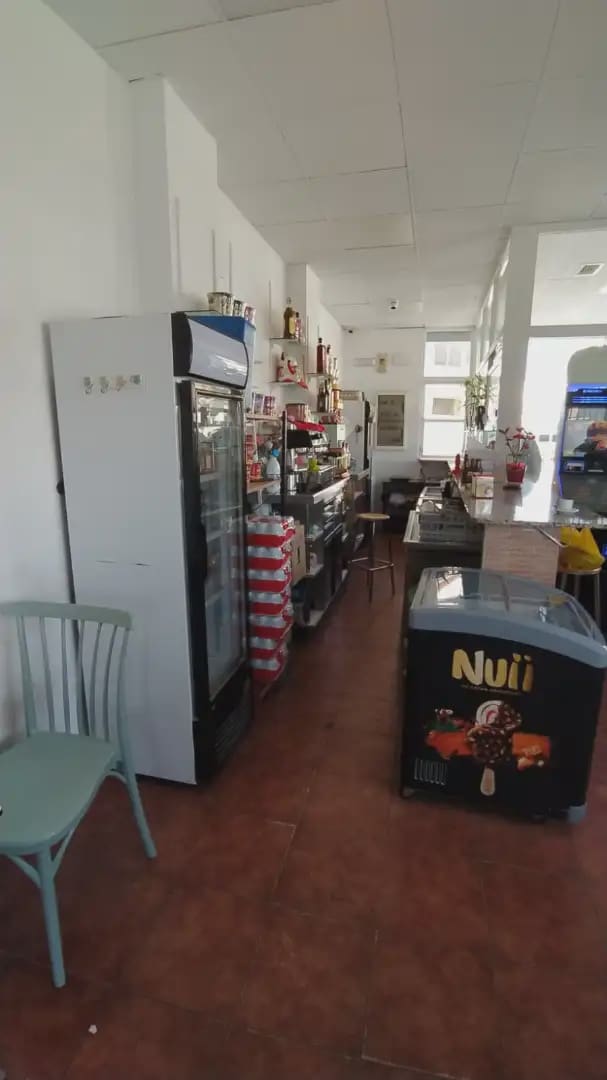 Commercial for sale in Manises - € 110,000 (Ref: 9834805)