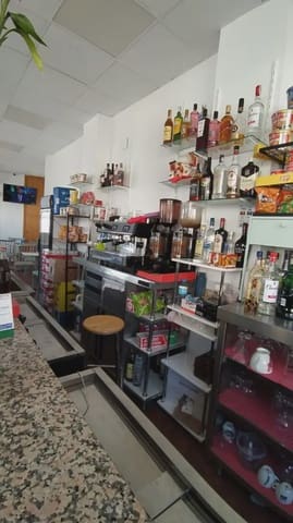 Komercyjne na sprzedaż w Manises - 110 000 € (Ref: 9834805)