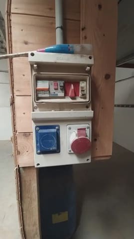 Erhverv til leje i Manises - € 900 (Ref: 9841862)