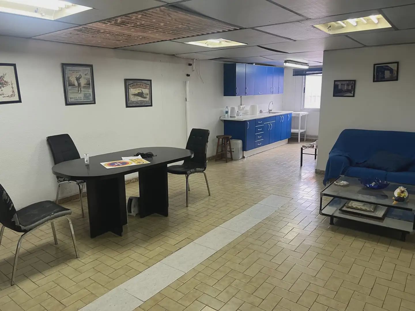 Kaupallinen vuokrattavana paikassa Manises - 1 900 € (Ref: 9847848)
