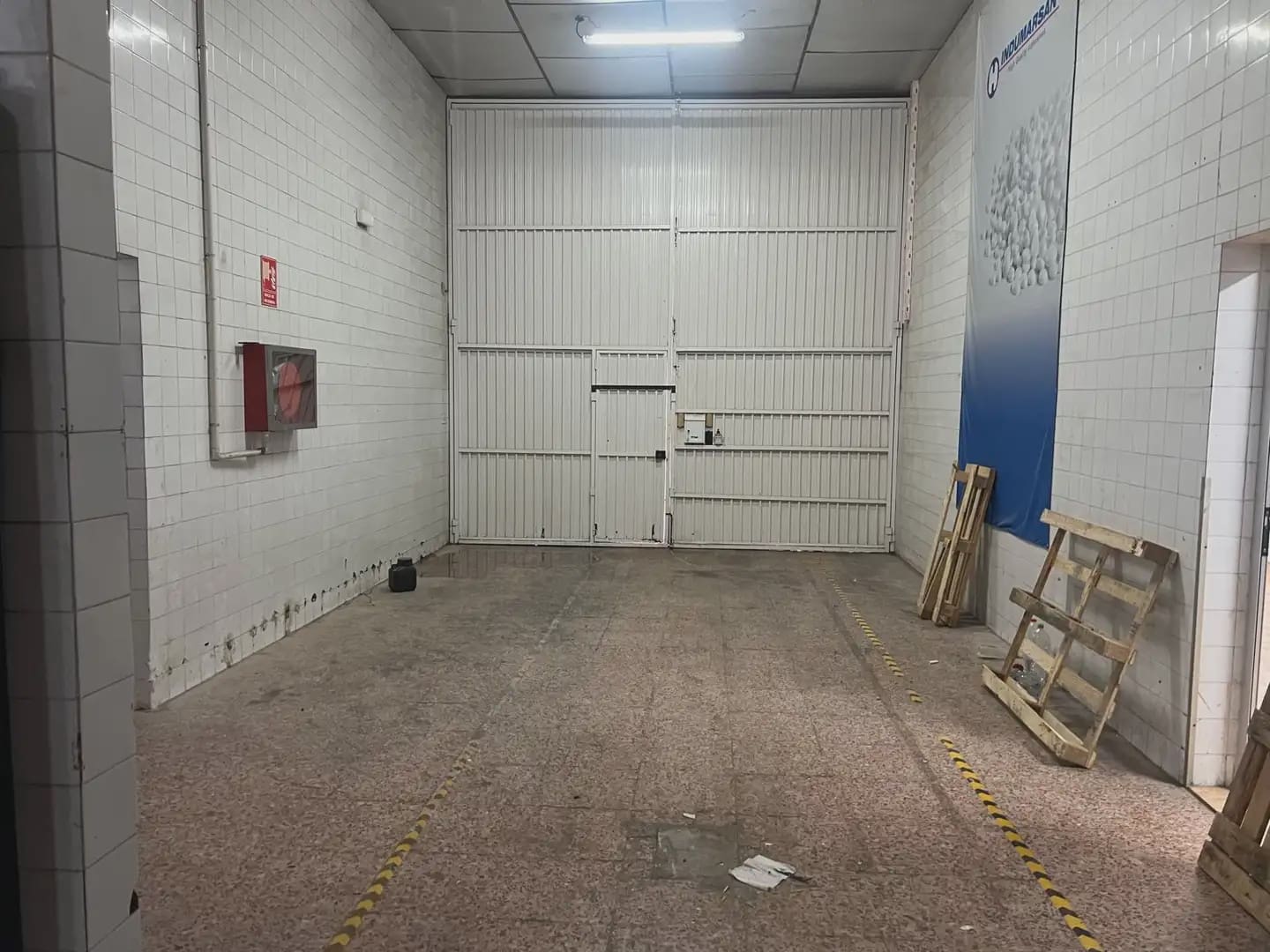 Kaupallinen vuokrattavana paikassa Manises - 1 900 € (Ref: 9847848)