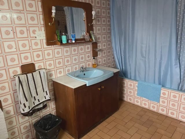 Erhverv til leje i Manises - € 1.900 (Ref: 9847848)